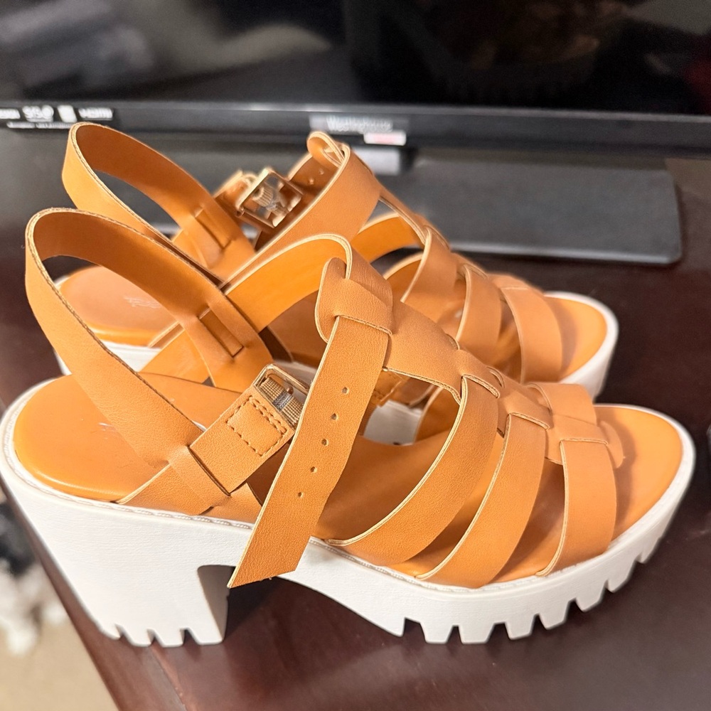 Women's Strappy Tan Sandals
